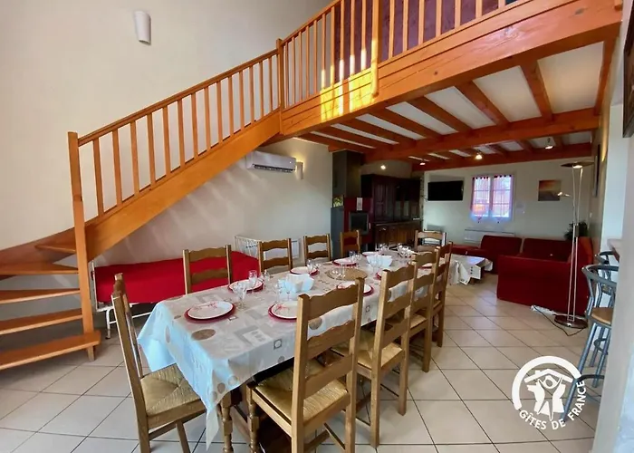 Дом отдыха Le Joyaux D'ambre La Pomarede